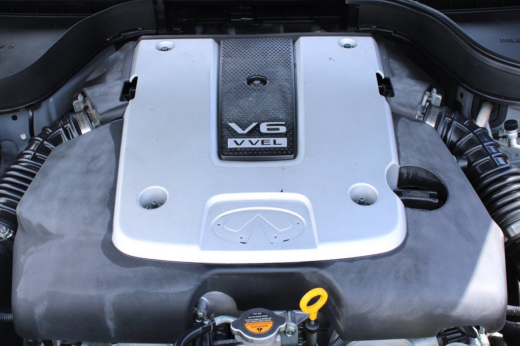 Used 2015 INFINITI Q40 w/ Navigation Package RWD image 19