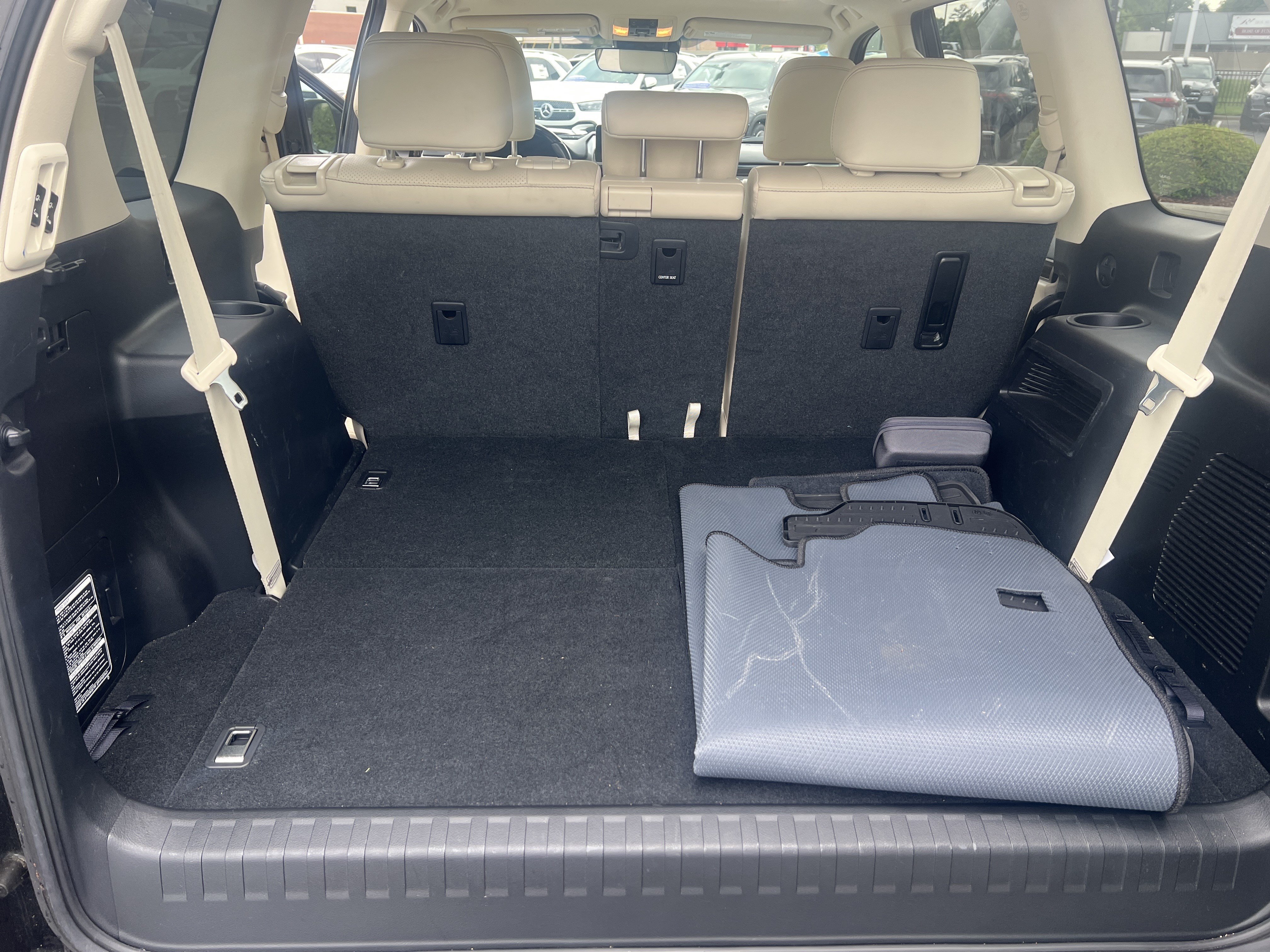 Used 2022 Lexus GX 460 Luxury w/ Accessory Package AWD/4WD image 33
