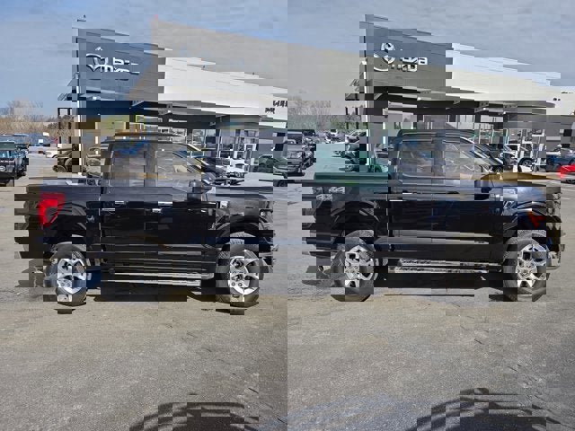 Used 2025 Ford F150 XLT w/ Equipment Group 301A Standard image 6