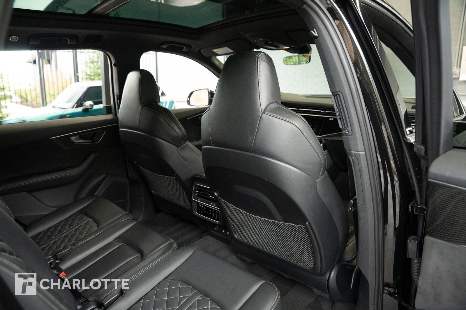 Used 2023 Audi SQ7 Premium Plus w/ Towing Package image 36