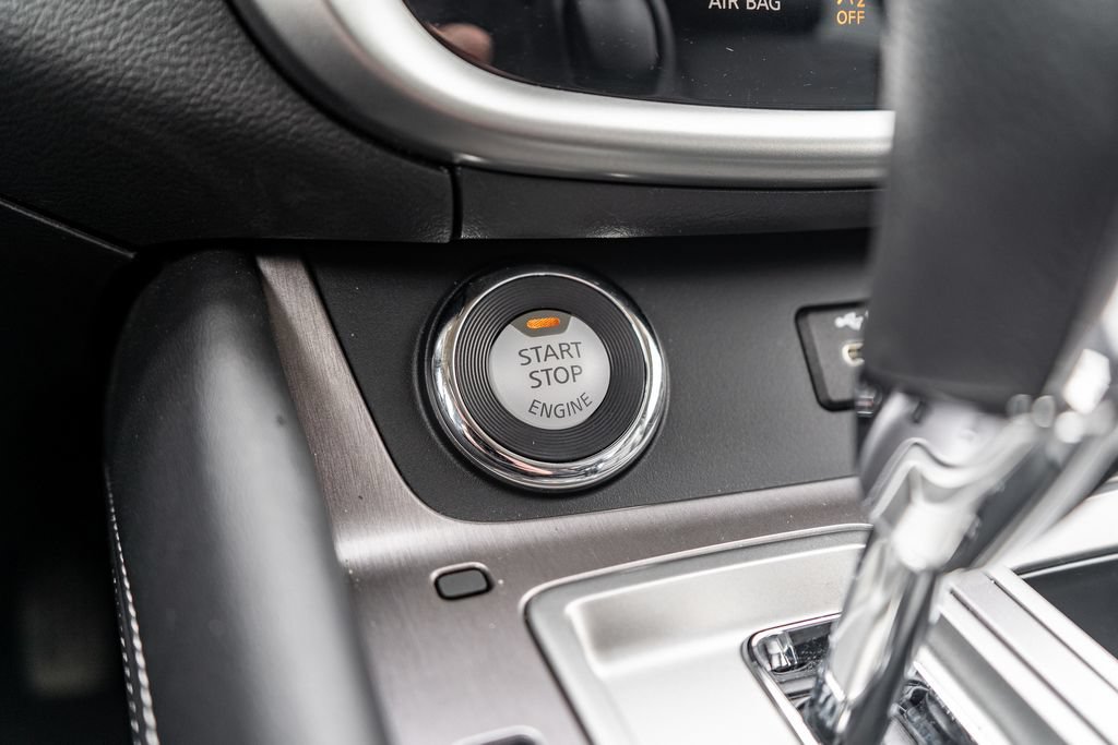 Used 2024 Nissan Murano SV w/ SV Midnight Edition Package AWD/4WD image 24