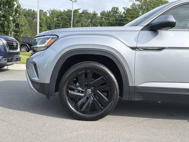 Used 2023 Volkswagen Atlas Cross Sport SE FWD image 9