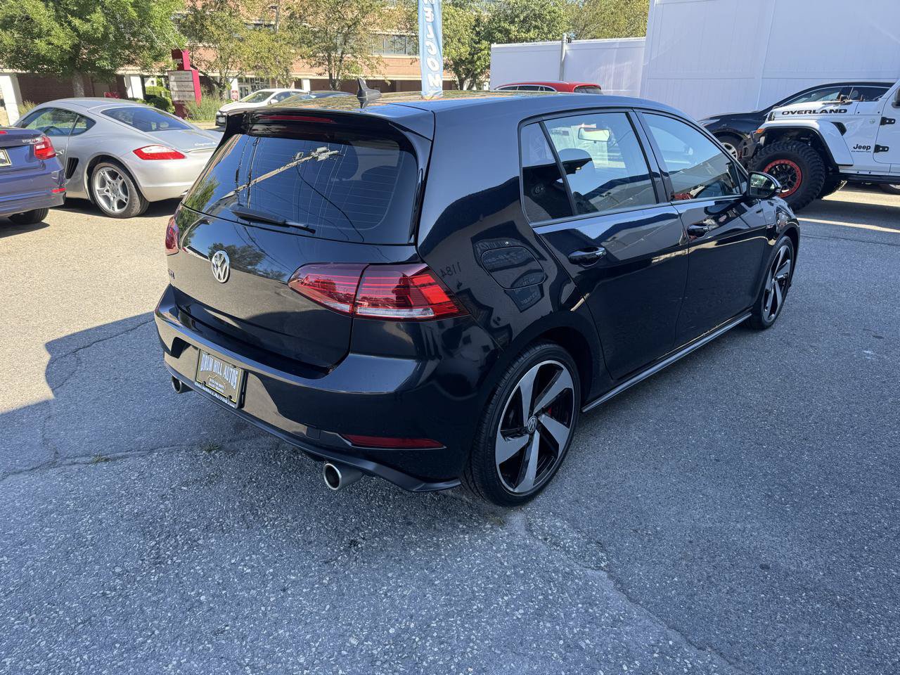 Used 2020 Volkswagen GTI SE FWD image 5