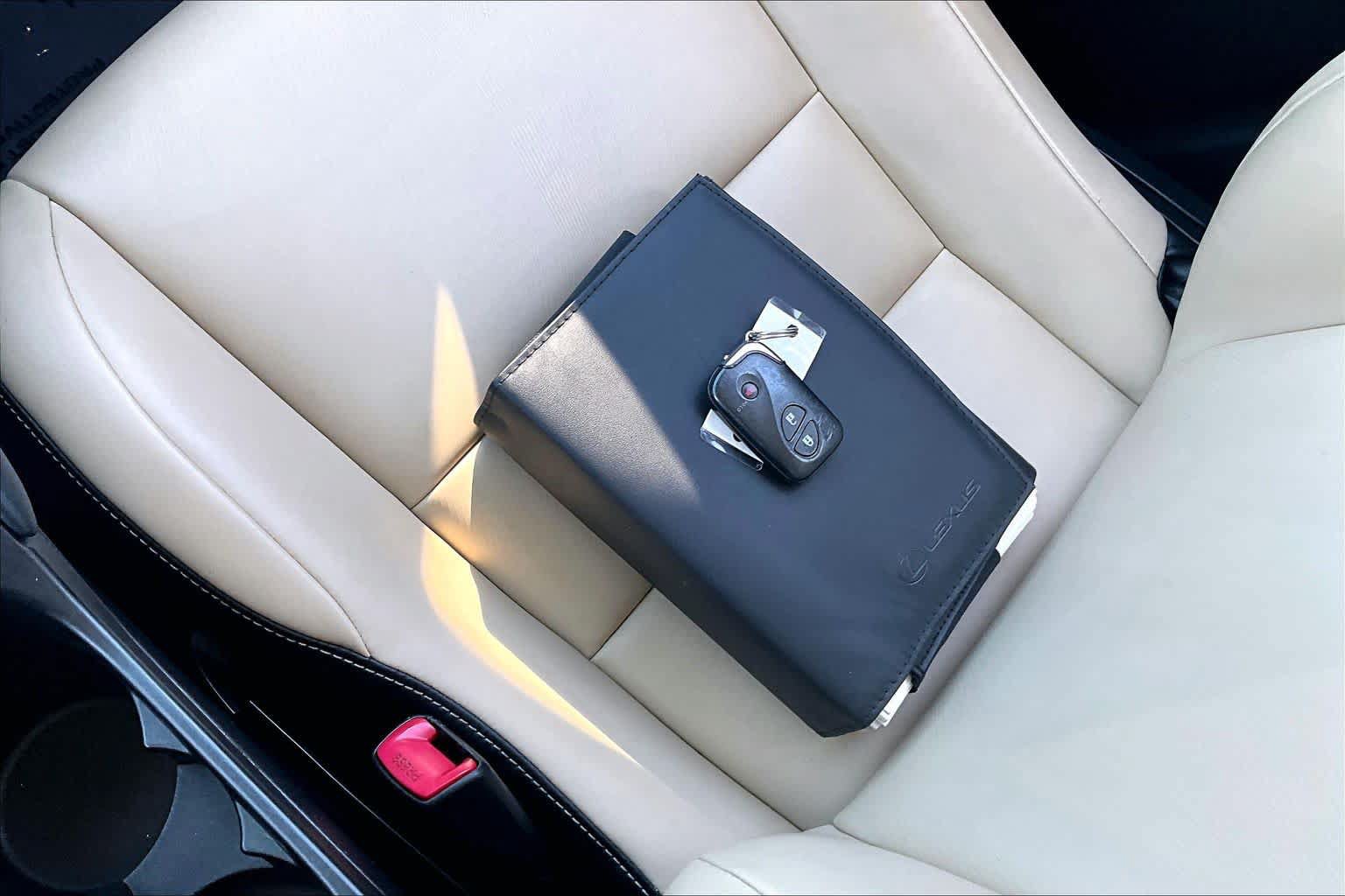 Used 2014 Lexus CT 200h FWD image 14