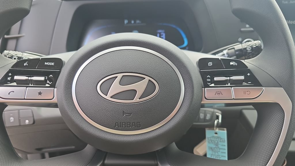 New 2026 Hyundai Elantra SE FWD image 12