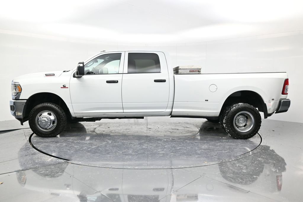 Used 2024 RAM 3500 Tradesman w/ Chrome Appearance Group image 8