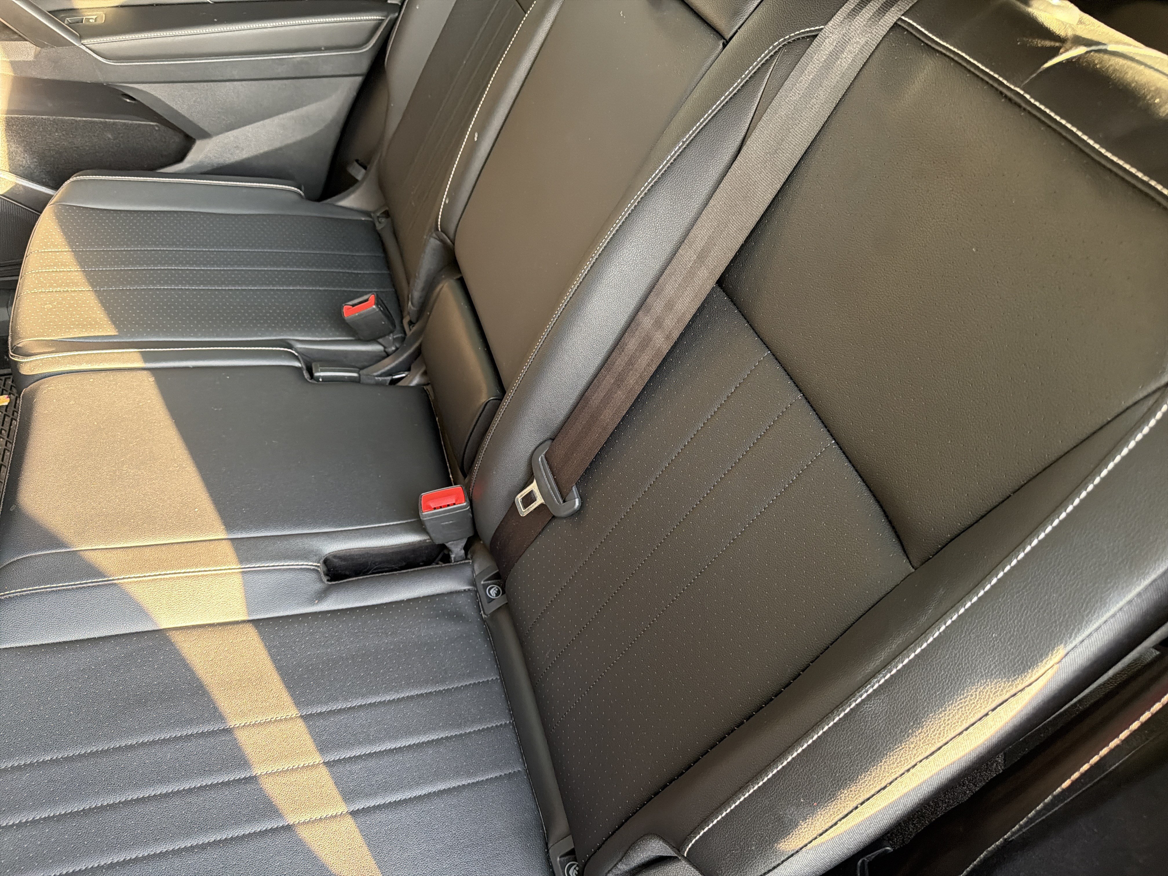 Used 2022 Volkswagen Tiguan SE FWD image 30