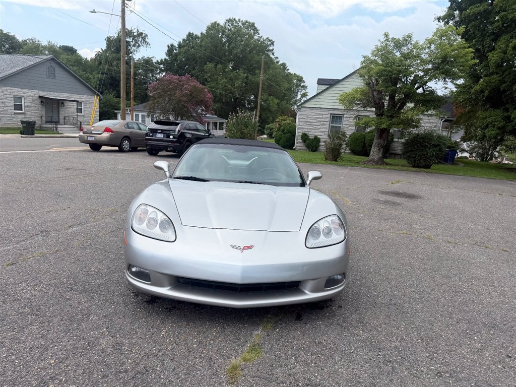 Used 2005 Chevrolet Corvette Convertible w/ Preferred Equipment Group RWD image 9