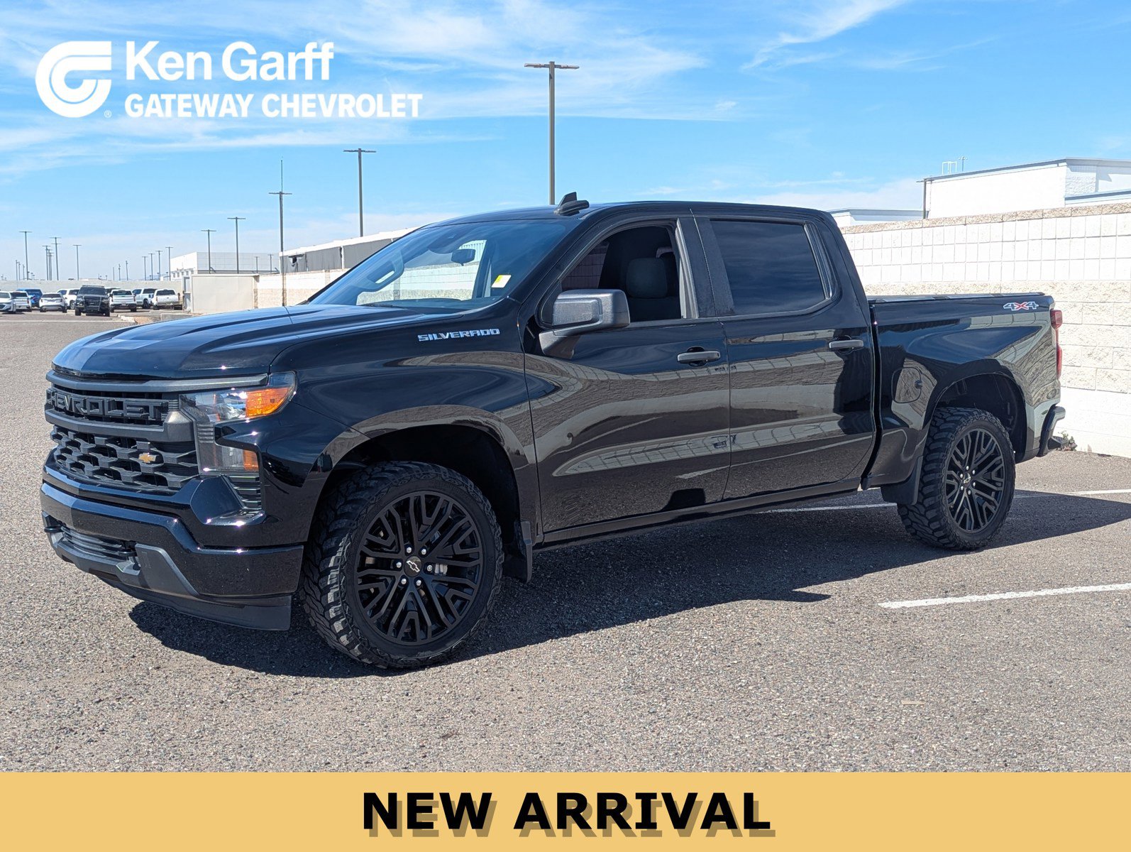 Used 2022 Chevrolet Silverado 1500 Custom image 1