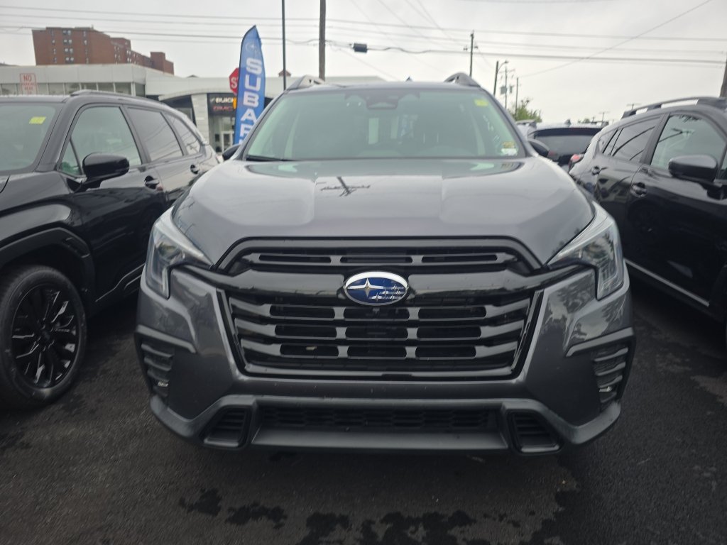 Used 2024 Subaru Ascent Onyx Edition Limited AWD/4WD image 3