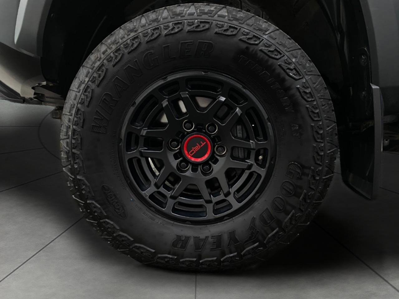 Used 2023 Toyota Tacoma TRD Pro AWD/4WD image 12
