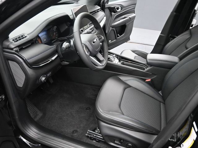 New 2026 Jeep Compass Latitude w/ Sun and Sound Group image 9