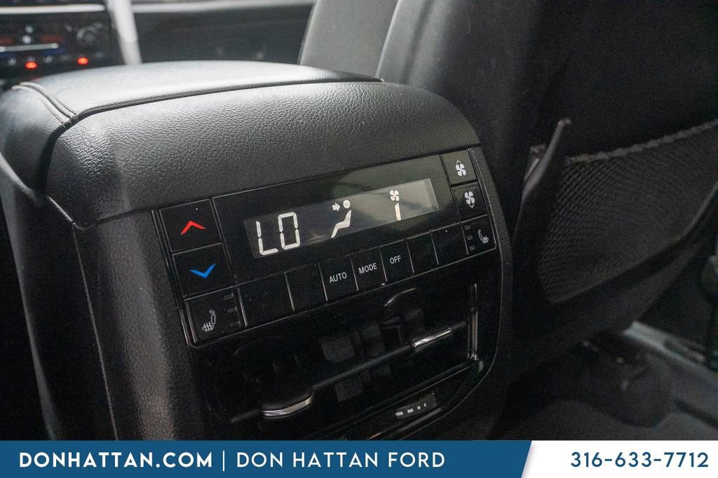 Used 2022 Jeep Grand Cherokee L Limited w/ Trailer Tow Group (B) AWD/4WD image 24