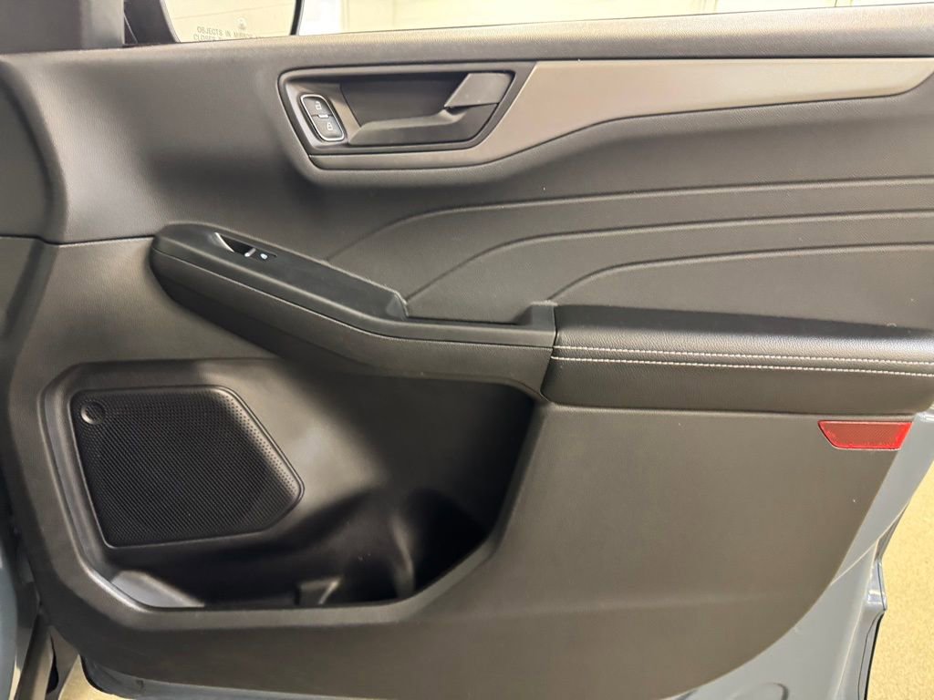 Used 2024 Ford Escape Active image 28