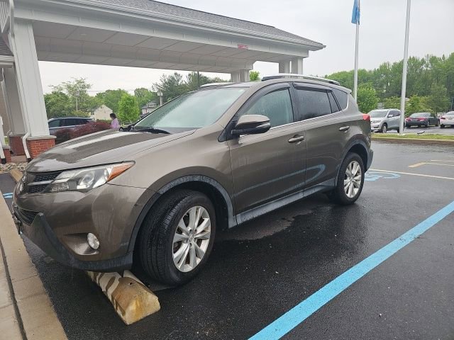 Used 2013 Toyota RAV4 Limited AWD/4WD image 3