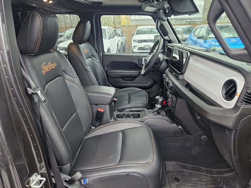 Certified 2024 Jeep Gladiator Willys image 18