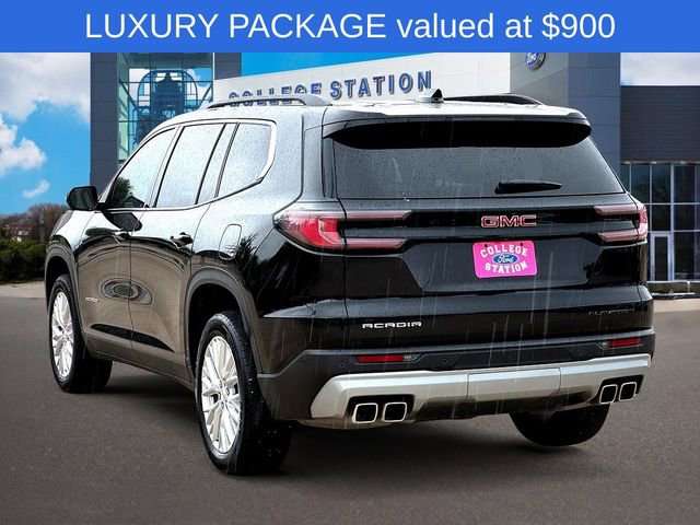 Used 2025 GMC Acadia Elevation w/ Elevation Premium Package FWD image 3