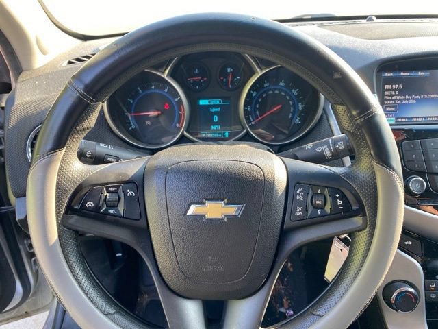Used 2015 Chevrolet Cruze LT w/ Technology Package FWD image 19