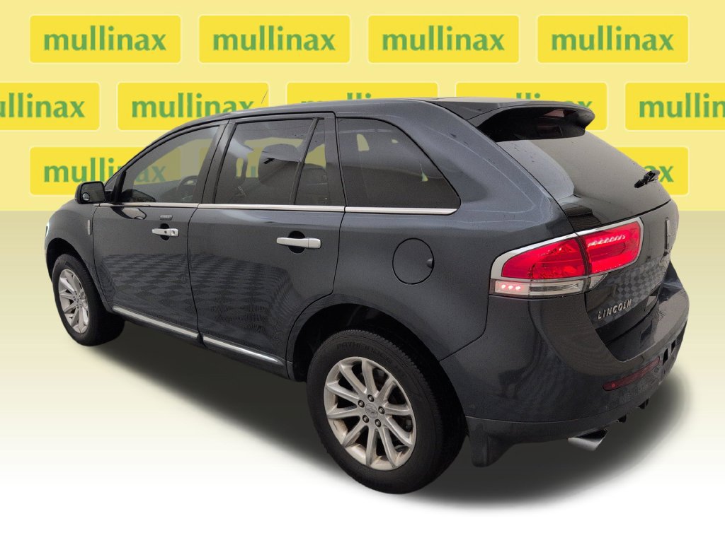 Used 2013 Lincoln MKX FWD image 9