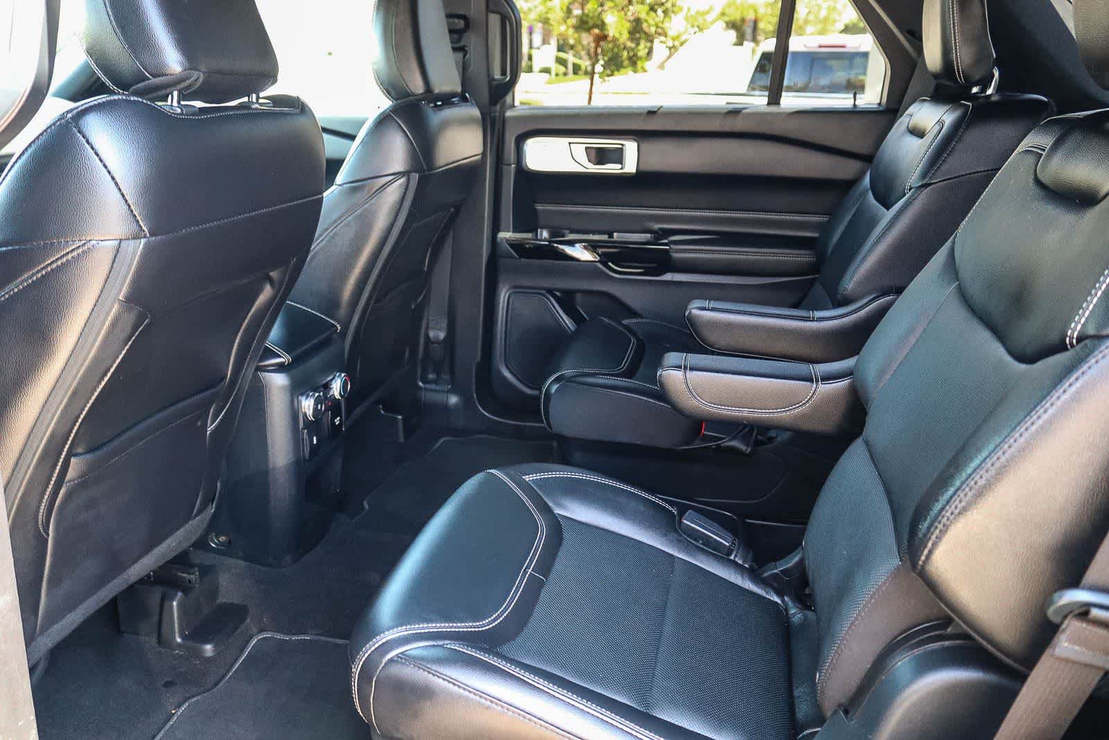 Used 2021 Ford Explorer ST w/ Equipment Group 401A AWD/4WD image 16