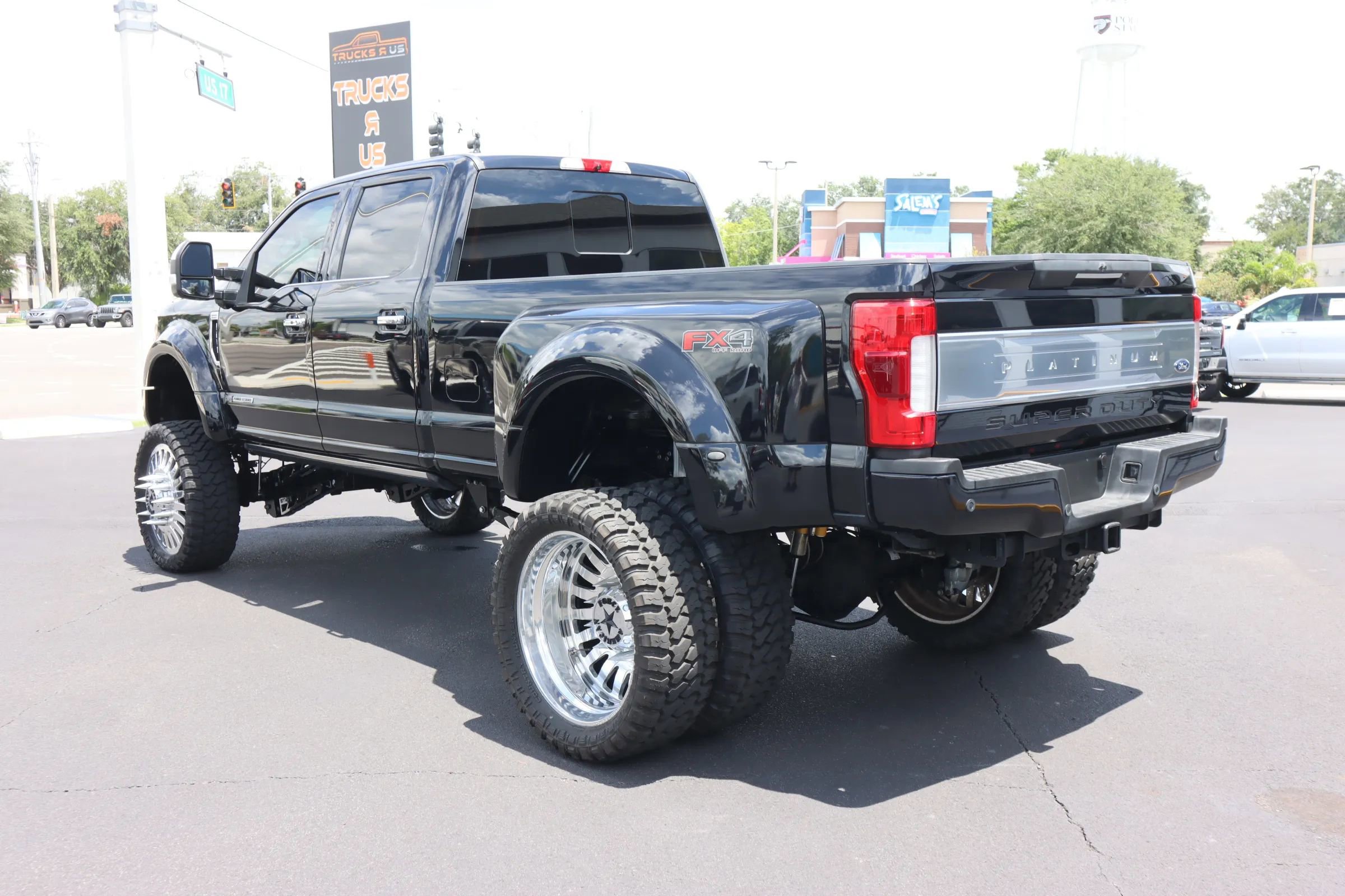 Used 2019 Ford F450 Platinum w/ Platinum Ultimate Package image 5