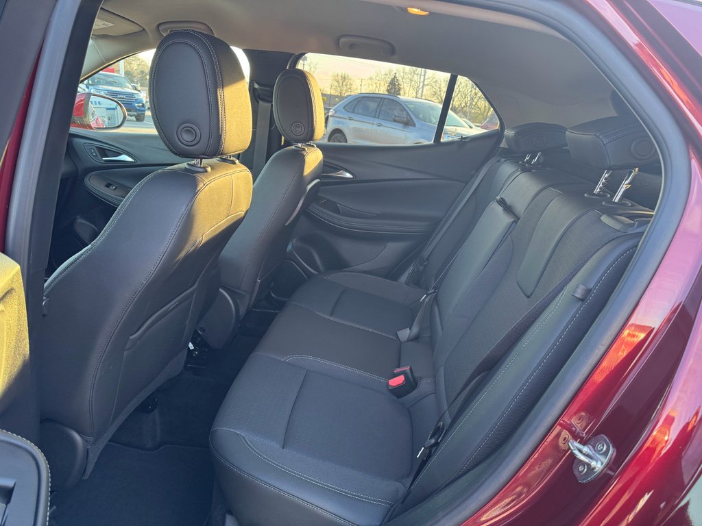Used 2023 Buick Encore GX Select w/ Sport Touring Package image 22