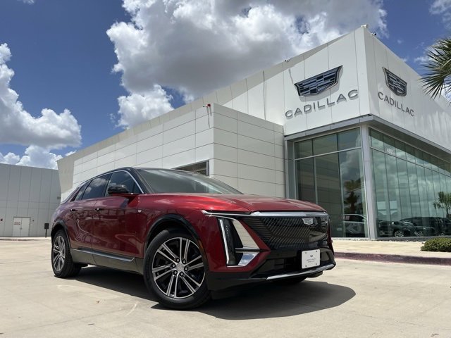 New 2025 Cadillac Lyriq Luxury