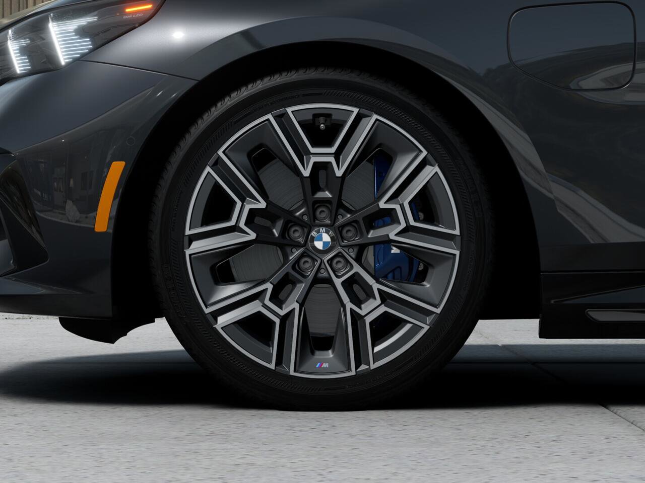 New 2027 BMW 550e xDrive image 7