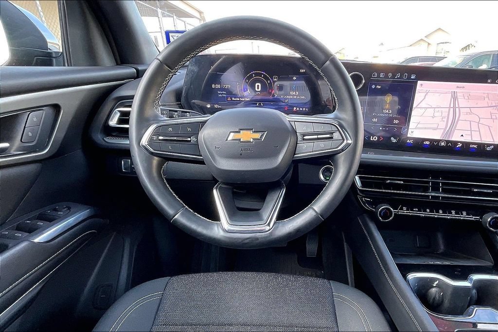 Used 2024 Chevrolet Traverse LT FWD image 5