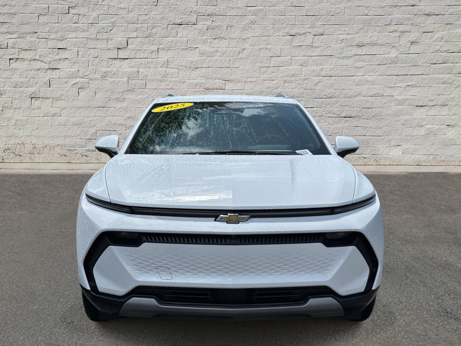 Used 2025 Chevrolet Equinox EV LT FWD image 7