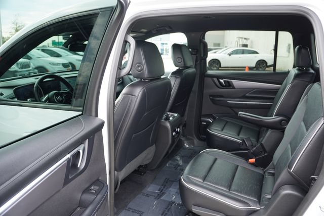 Used 2026 Buick Enclave Sport Touring AWD/4WD image 16