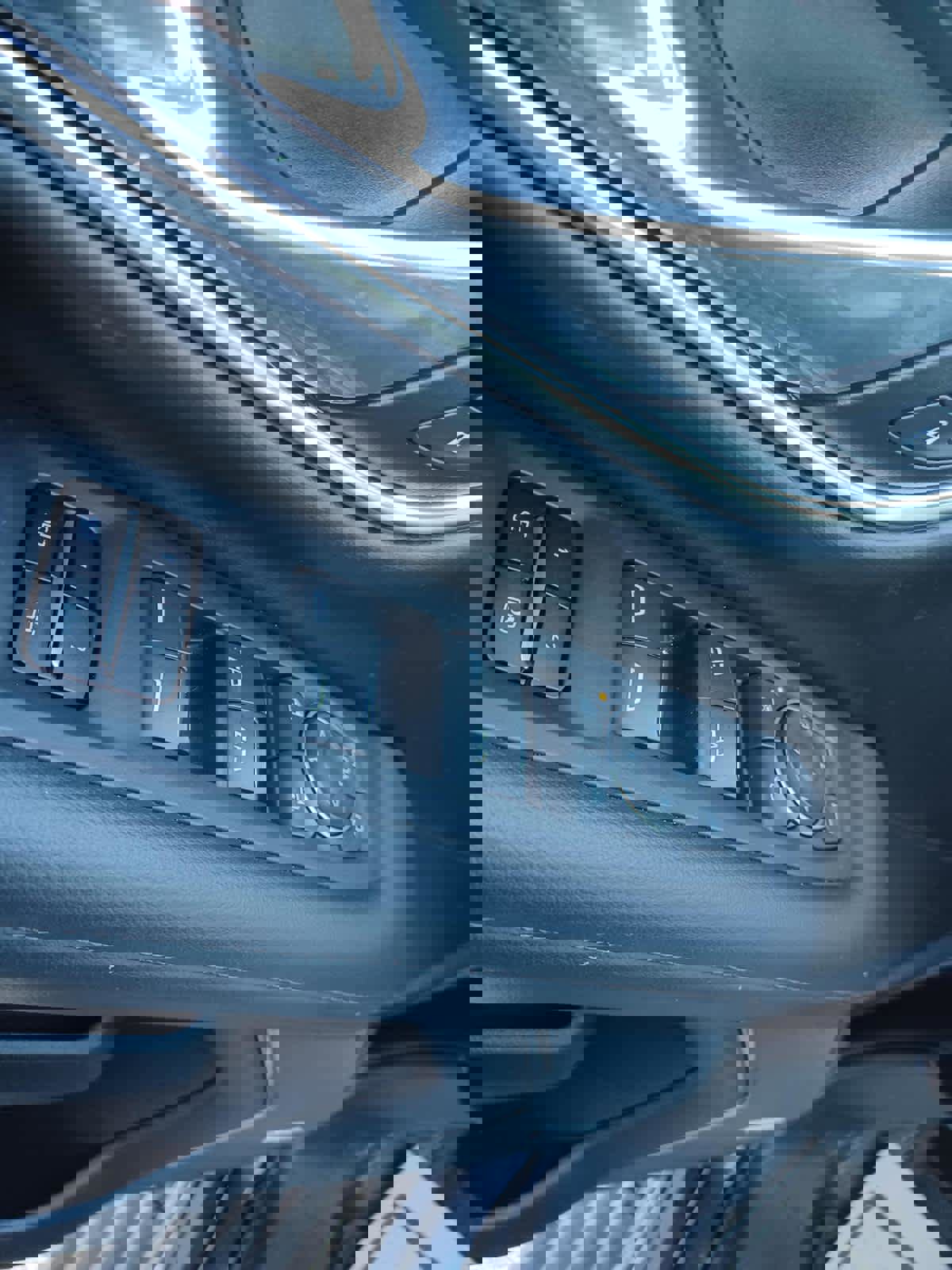 Used 2022 Chevrolet Tahoe High Country w/ Premium Package image 17