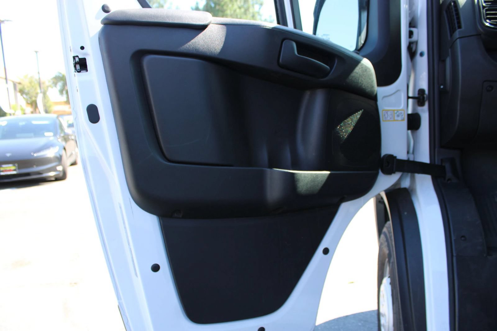 Used 2024 RAM ProMaster 2500 w/ Safety Group FWD image 8