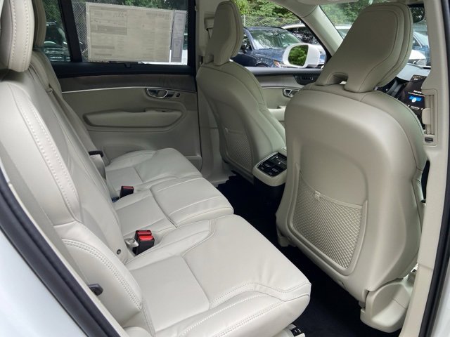 New 2026 Volvo XC90 B6 Ultra image 17