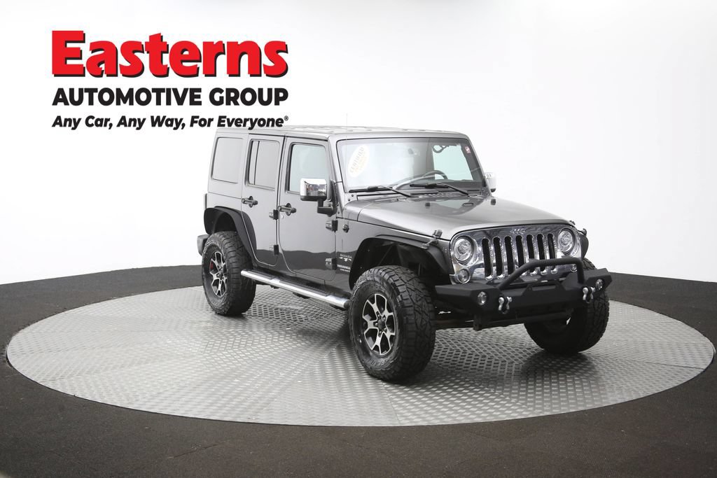 Used 2017 Jeep Wrangler Unlimited Sahara w/ Dual Top Group AWD/4WD image 50