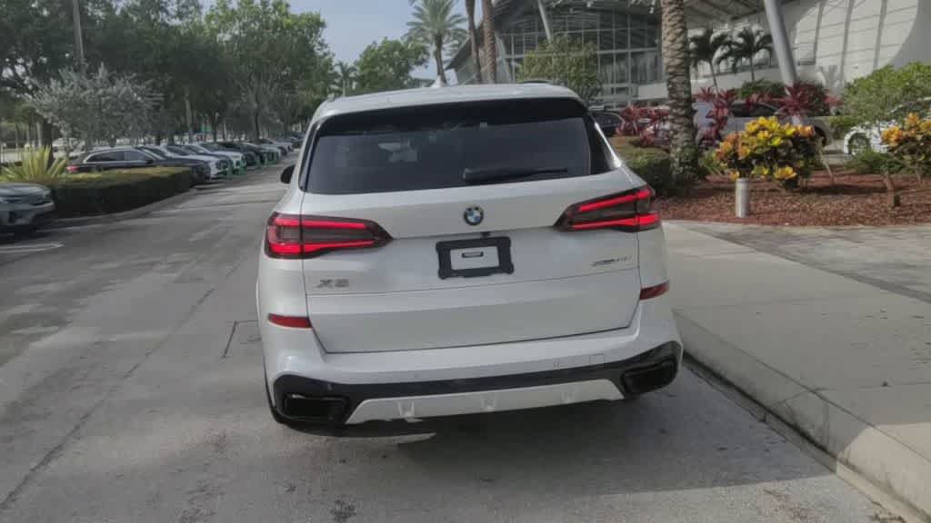 Used 2022 BMW X5 sDrive40i w/ M Sport Package RWD image 7
