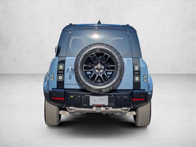 New 2026 Land Rover Defender 110 X-Dynamic SE AWD/4WD image 8