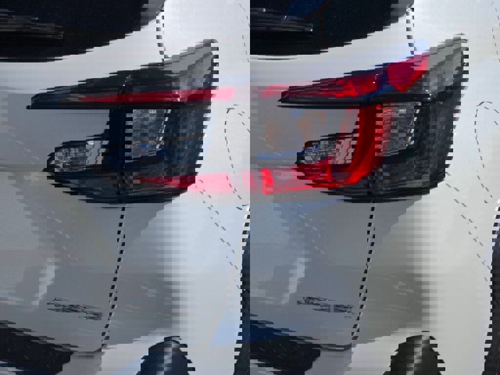 Used 2024 Subaru Crosstrek 2.0i Premium w/ Popular Package #3 image 12