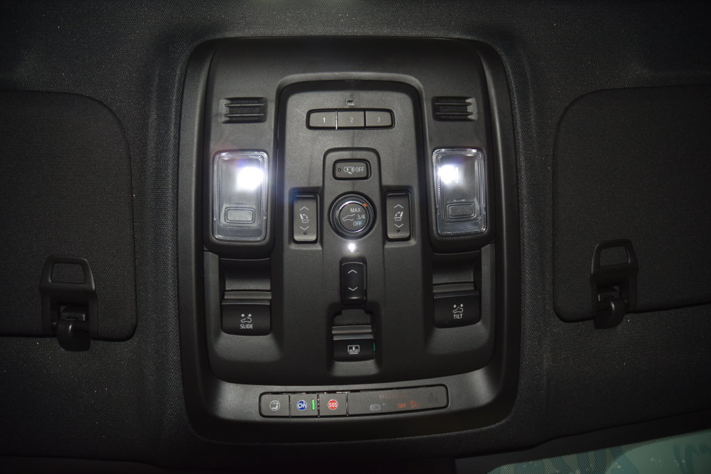 Used 2024 Chevrolet Suburban High Country AWD/4WD image 53
