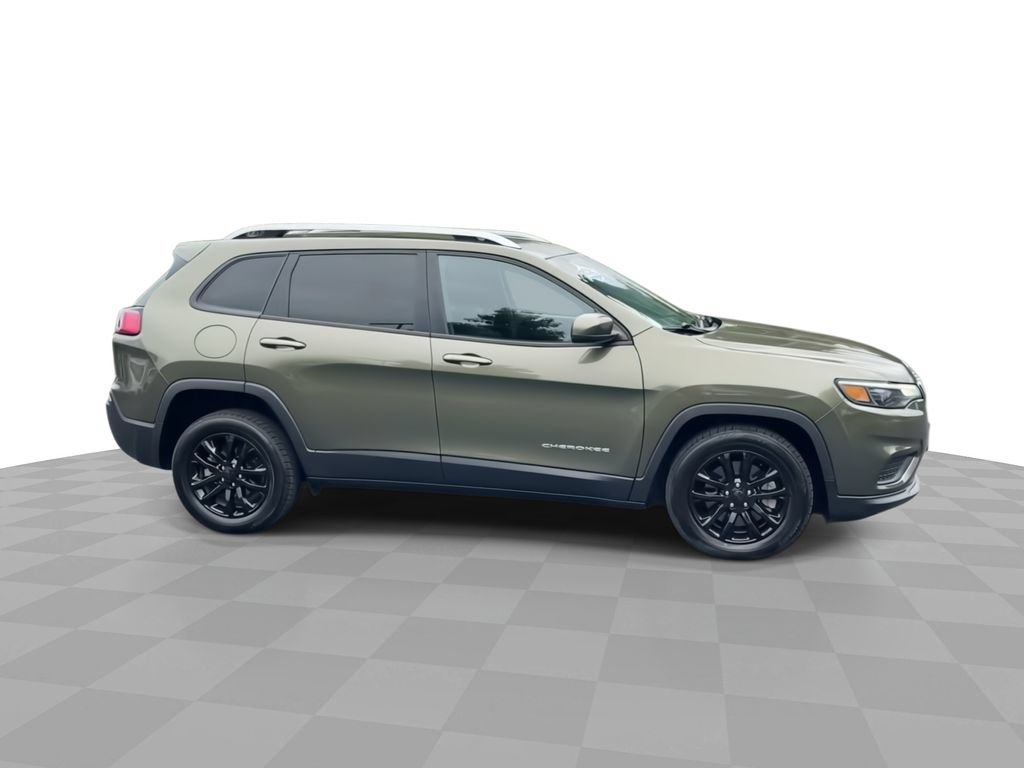 Used 2021 Jeep Cherokee Latitude FWD image 9