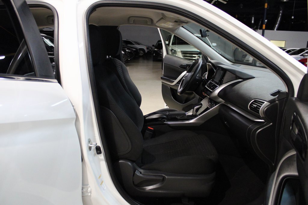 Used 2020 Mitsubishi Eclipse Cross ES image 14