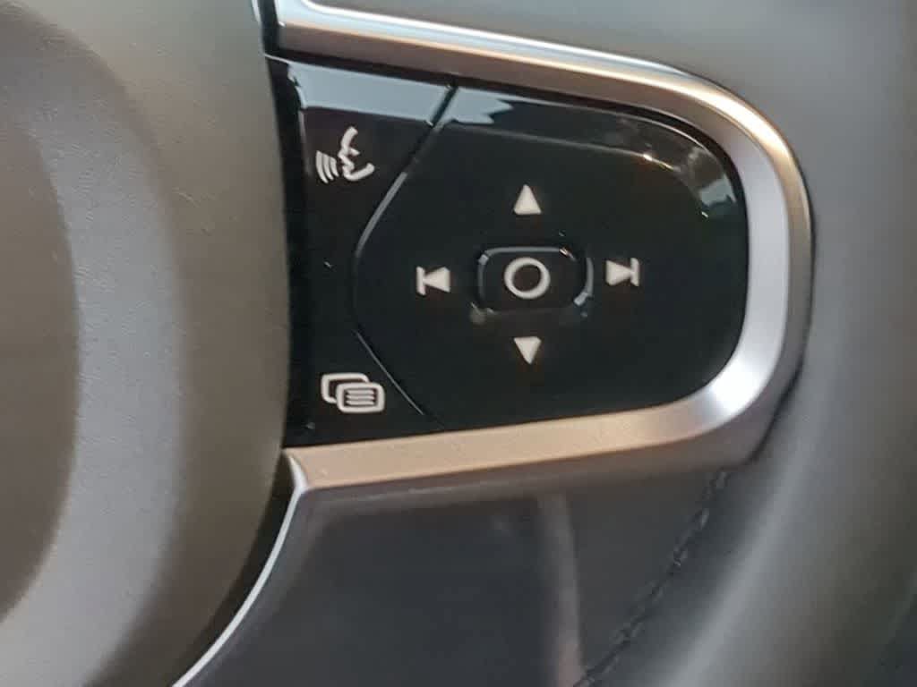 Certified 2025 Volvo S60 T8 Plus AWD/4WD image 23