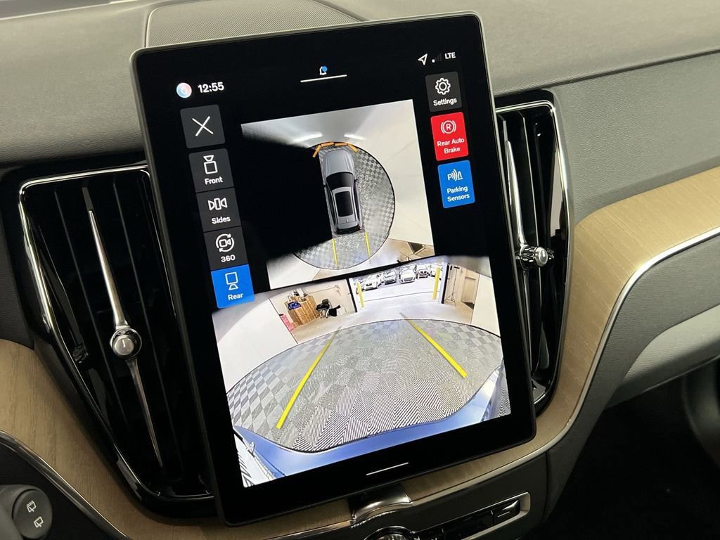 New 2026 Volvo XC60 B5 Plus w/ Climate Package image 20