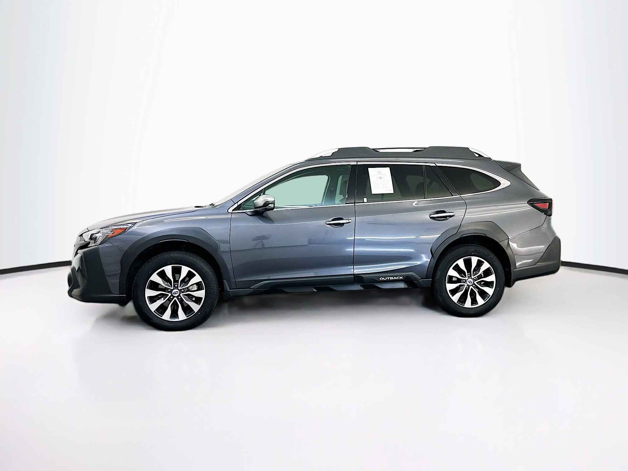Used 2025 Subaru Outback Touring XT w/ Popular Package #2 image 4