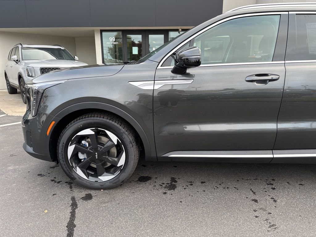 New 2026 Kia Sorento EX AWD/4WD image 11