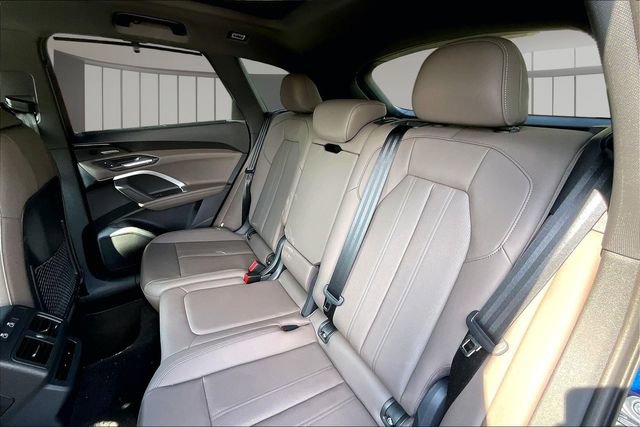 Used 2025 Audi Q5 Premium Plus w/ Premium Plus AWD/4WD image 22