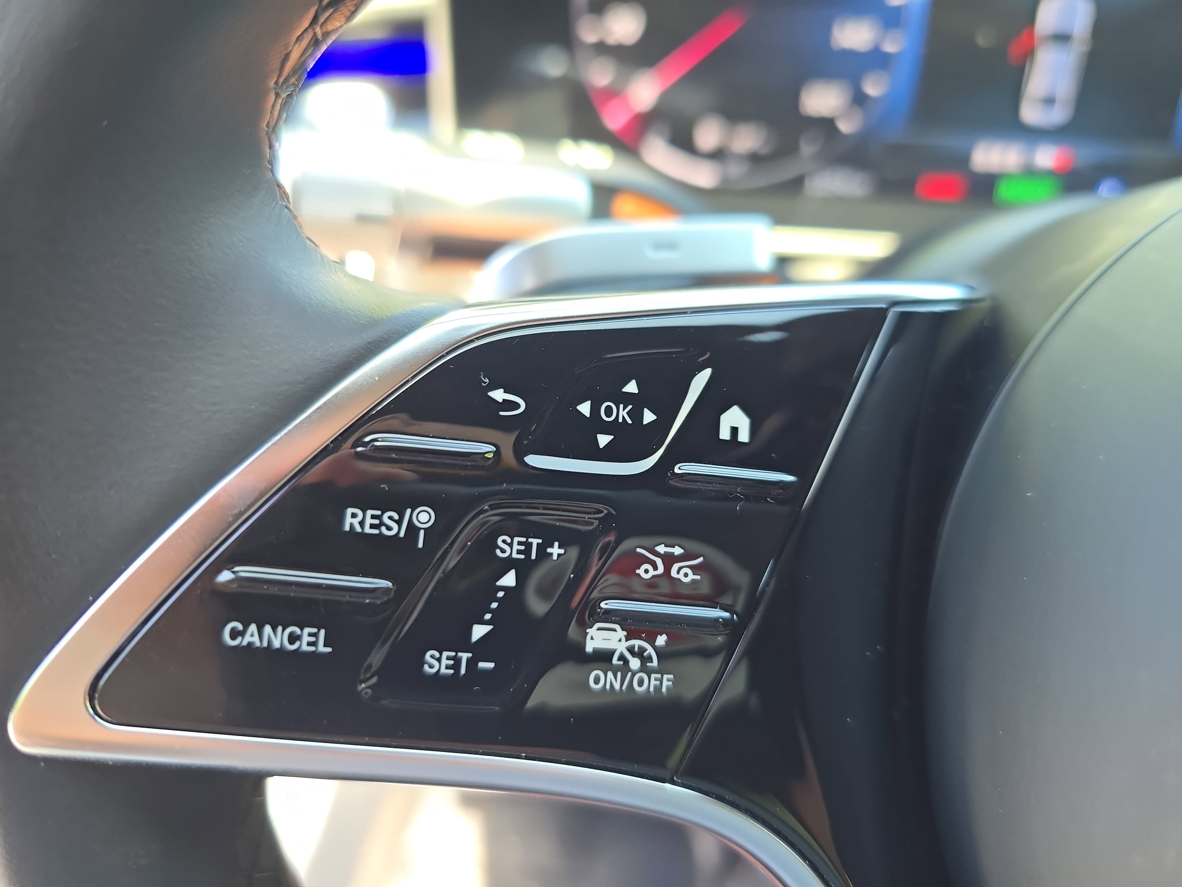 Certified 2024 Mercedes-Benz S 580e 4MATIC Sedan image 17