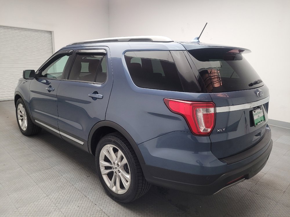 Used 2019 Ford Explorer XLT w/ Equipment Group 202A image 5