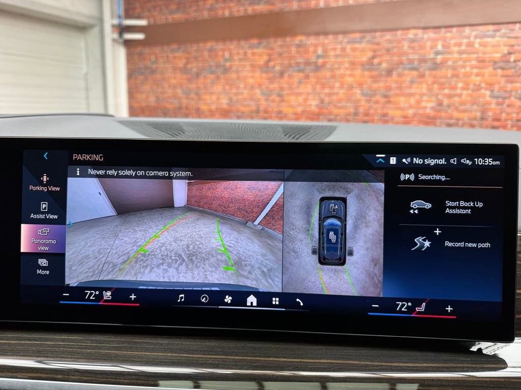 Certified 2025 BMW X7 xDrive40i w/ Executive Package image 21