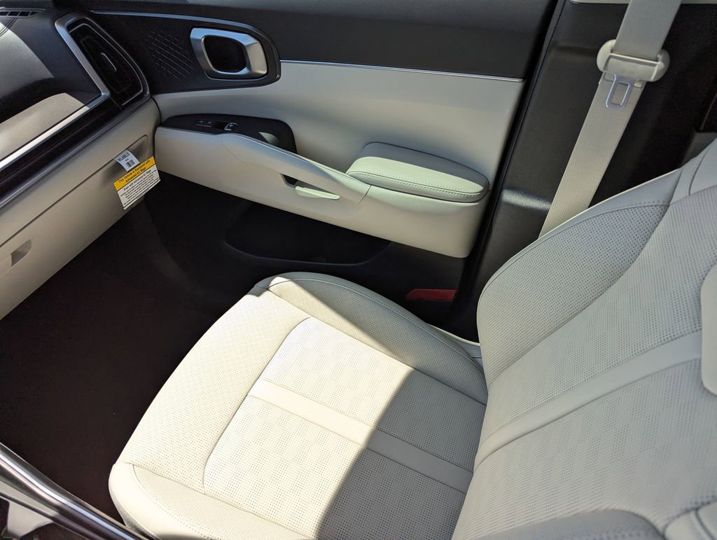 New 2026 Kia Sorento EX FWD image 16